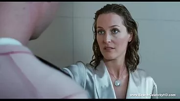 ہلاک brunette اچھی بڑی چوچیان کے ساتھ Mileva بھاڑ میں جاؤ