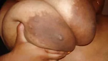 خوبصورت سنہرے بالوں والی اسابیل Deltore ایک بڑی ڈک سواری