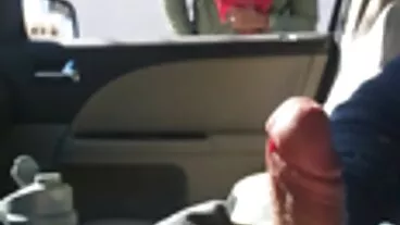 اونچی یڑی کے فرشتہ Trac کے سونے سونے ظاہر کرتا ہے اس کے درست گلابی بلی