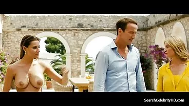 دلکش خوبصورت بی بی کیمرے Camelia ڈیوس کو کھولتا ہے اس کے پسینے کے سوراخ