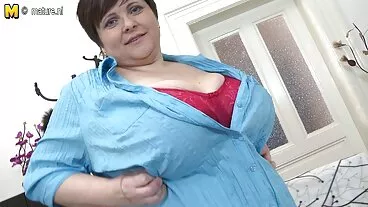 دو babes ویڈیو Silvia Dellai اور Erika Belluci سے لطف اندوز آدمی کے طویل لنڈ