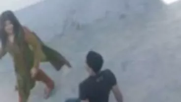 پتلی نوجوان دیوی یما ہیلو viene