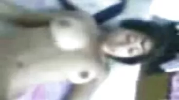 خوبصورت لڑکی ٹکر سٹیونس impaled میں مشنری لاحق