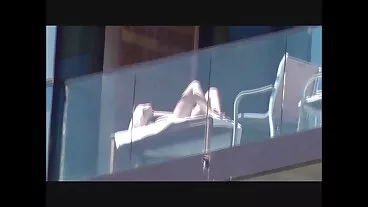 دستخط سولو stripper J