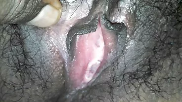گرم ، شہوت انگیز brunette نوعمر کیٹیلینا Ossa نگل کے بعد مشکل بھاڑ میں جاؤ