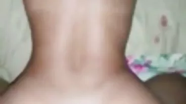 Cadence سے لکس اور Brittan شیخ Shae کے ساتھ آخر میں ایک پرجوش Cobo