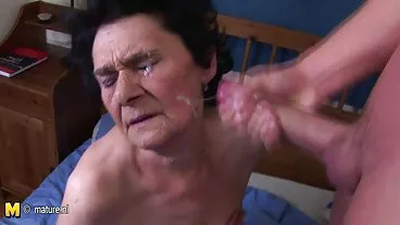 خوبصورت سنہرے بالوں والی Lill بادشاہ کنگسٹن کی طرف سے داخل ایک طویل عضو تناسل
