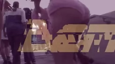 ہارڈ فحش معدنیات سے متعلق کے ساتھ ایک نوجوان فرشتہ کے ساتھ نگلنے آل گلاب