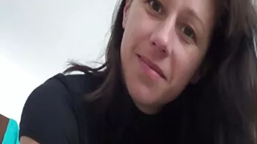 کو Buxom اور bitchy brunette آل ROV